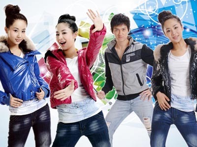 青少年服飾市場 點燃服裝行業(yè)的新引擎
